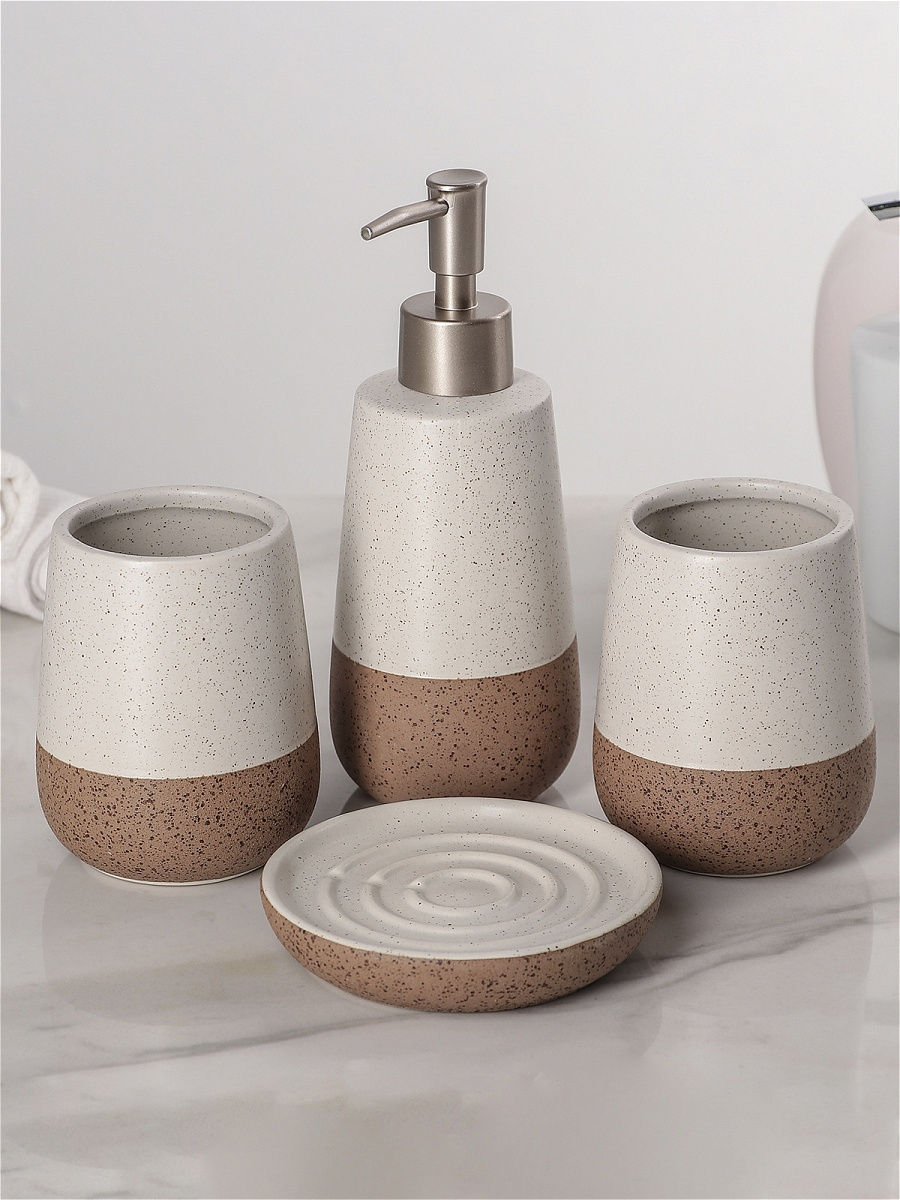 Набор аксессуаров для ванной комнаты керамика