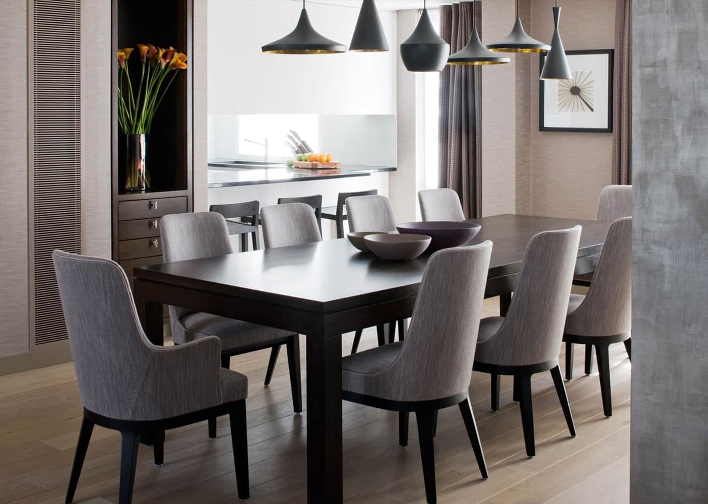 Фото стулья гостиной. Стулья Lisette Grey Dining. Кухонный стол в интерьере. Стулья для кухни в стиле Контемпорари. Интерьер обеденной зоны.