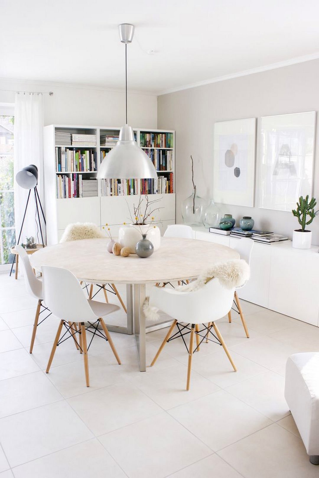 Белые стулья для кухни современный дизайн