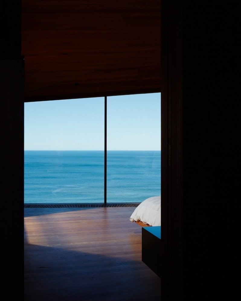 Вид из окна на океан