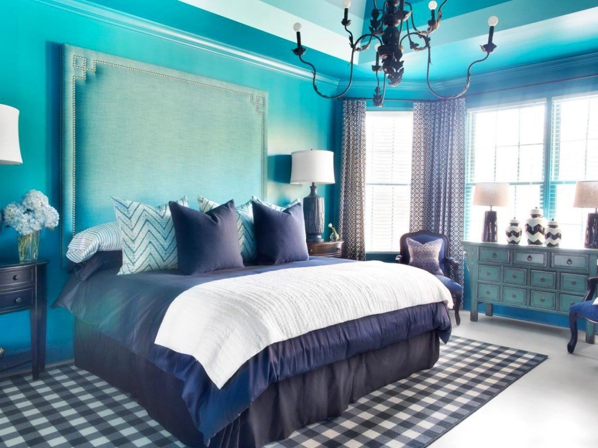 Дизайн спальни в голубых тонах