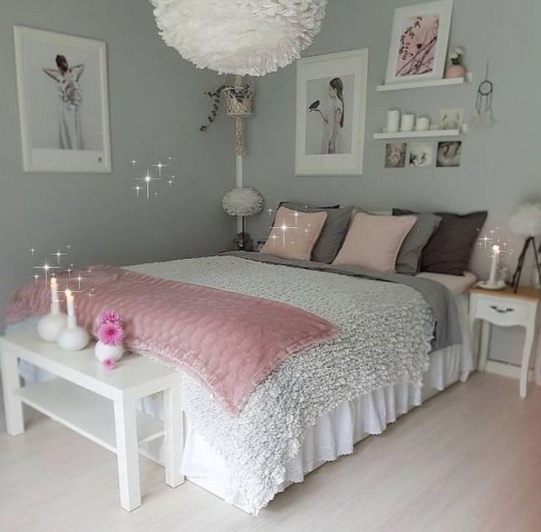 Серо розовая комната. Спальня в розовых тонах. Спальня в серо розовых тонах. Розовые стены в спальне. Комната для девочки в сероворозовых тонах.