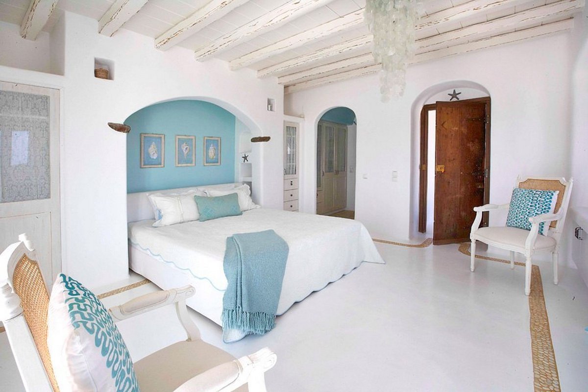 Спальня в греческом стиле
