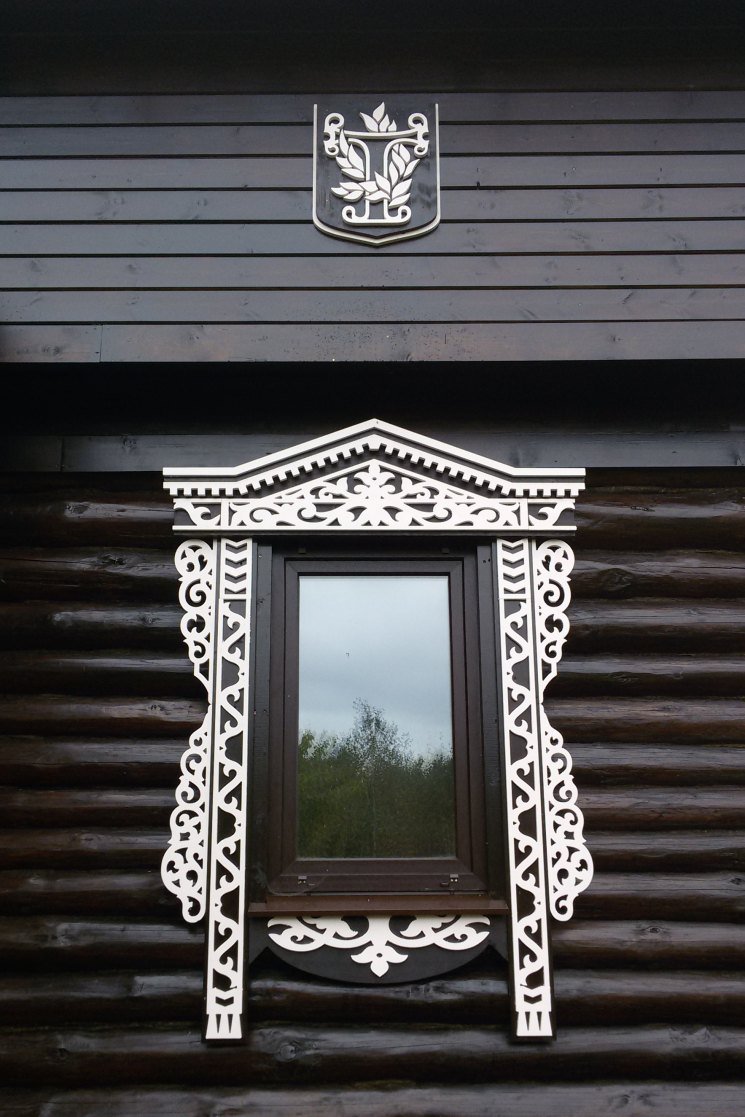 Наличники на окна деревянного дома