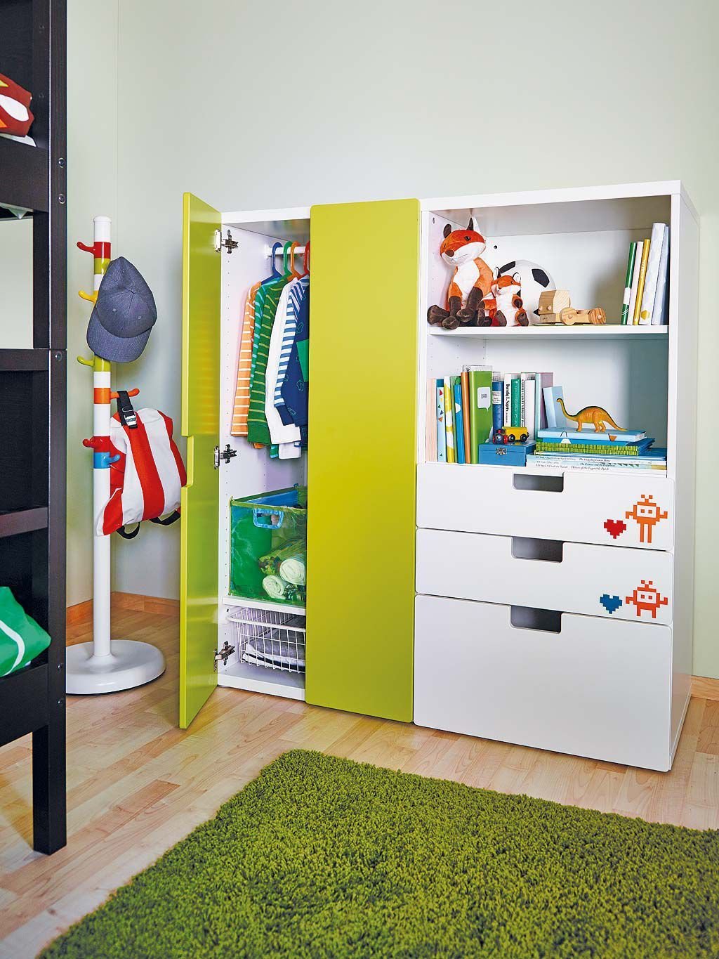Шкаф для одежды ребенку. Детский шкаф икеа СТУВА. Шкаф икеа СТУВА зеленый. Шкаф детский икеа СТУВА зеленый. Шкаф для детской икеа СТУВА.