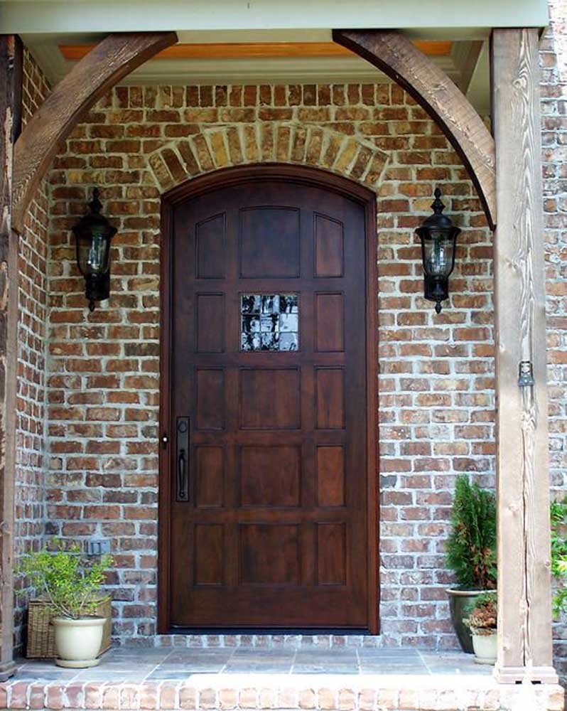 Сделать входную дверь в дом. Входная дверь. Дверь в частный дом. Дверь уличная. Красивая дверь в дом.
