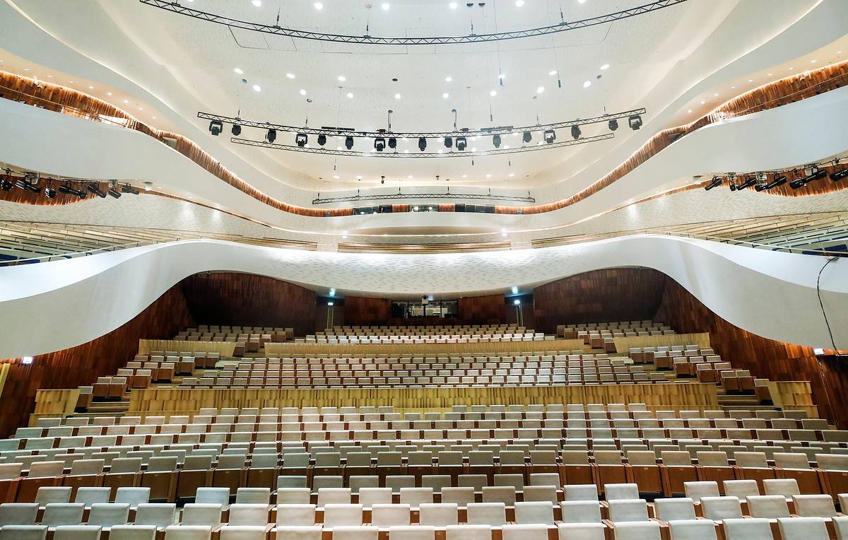 Большой концертный зал россии