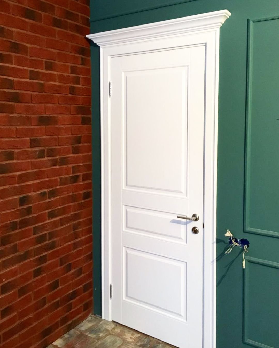Как красиво покрасить дверь. Крашеные двери. Перекраска дверей. Окрашенные двери межкомнатные. Покрасить дверь.