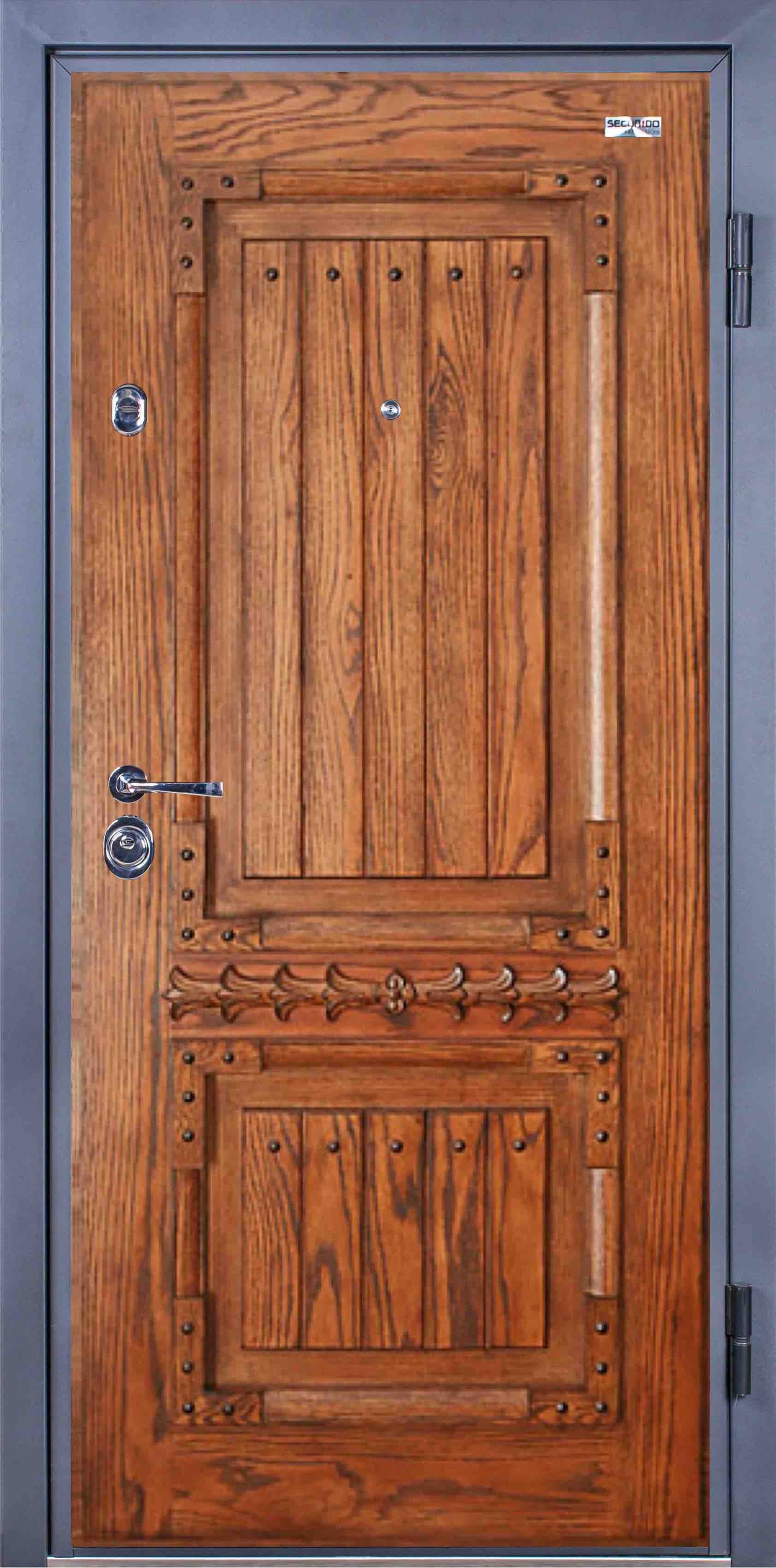 Деревянная накладка на дверь. Деревянная дверь. Дверь входная деревянная. Массивная деревянная дверь. Двери наружные деревянные.