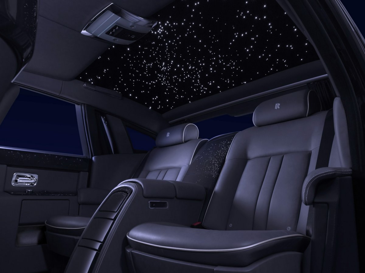 Потолок звездное небо в авто