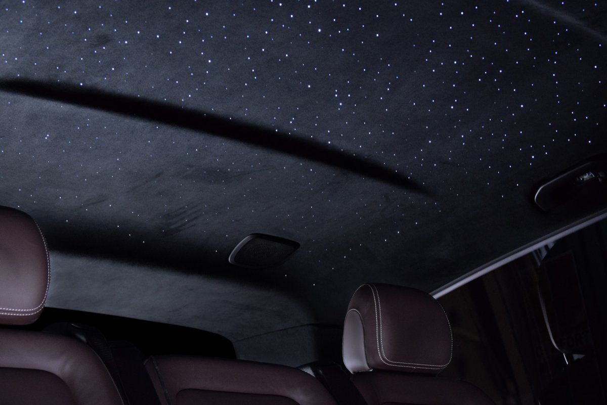 Звездный потолок в машине