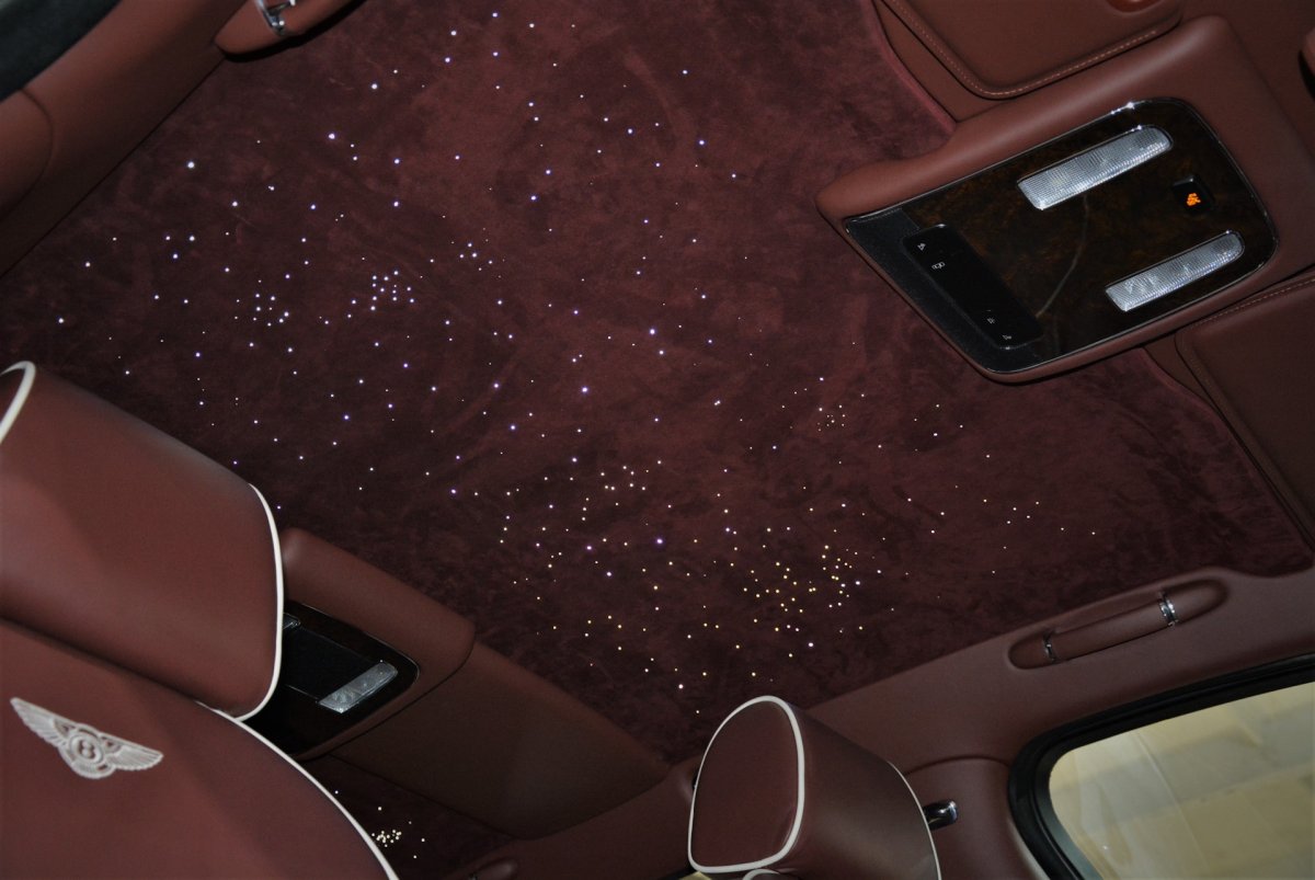Звезды на потолке в машине