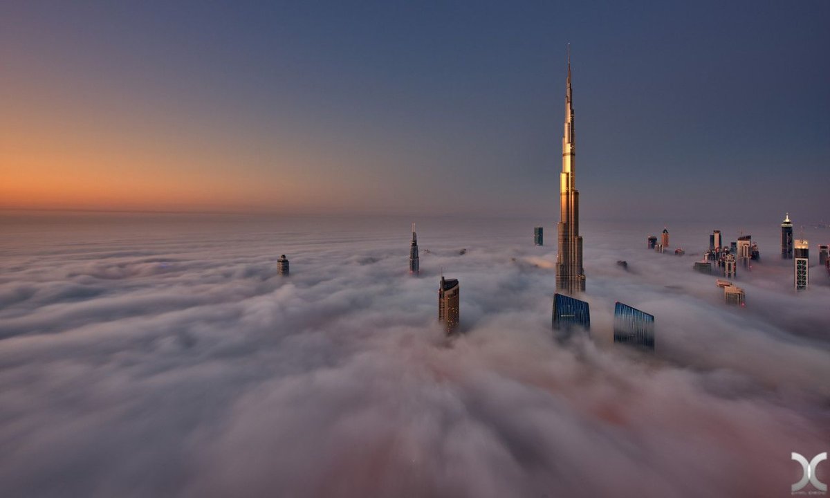 Сколько подниматься на бурдж халифа. Бурдж Халифа 124 этаж высота. Как строили Бурдж-Халифа в Дубае. Бурдж-Халифа строится. Сваи Бурдж Халифа.