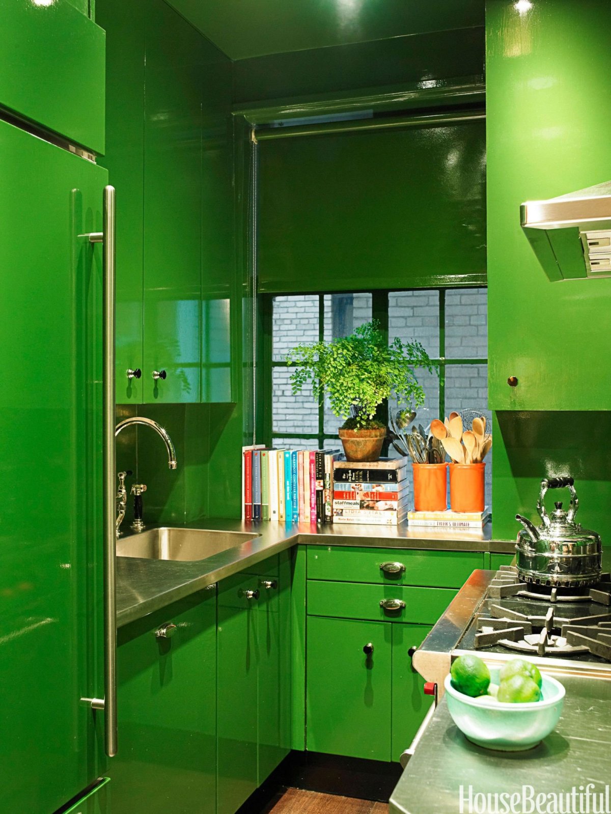Кухни в зеленых тонах