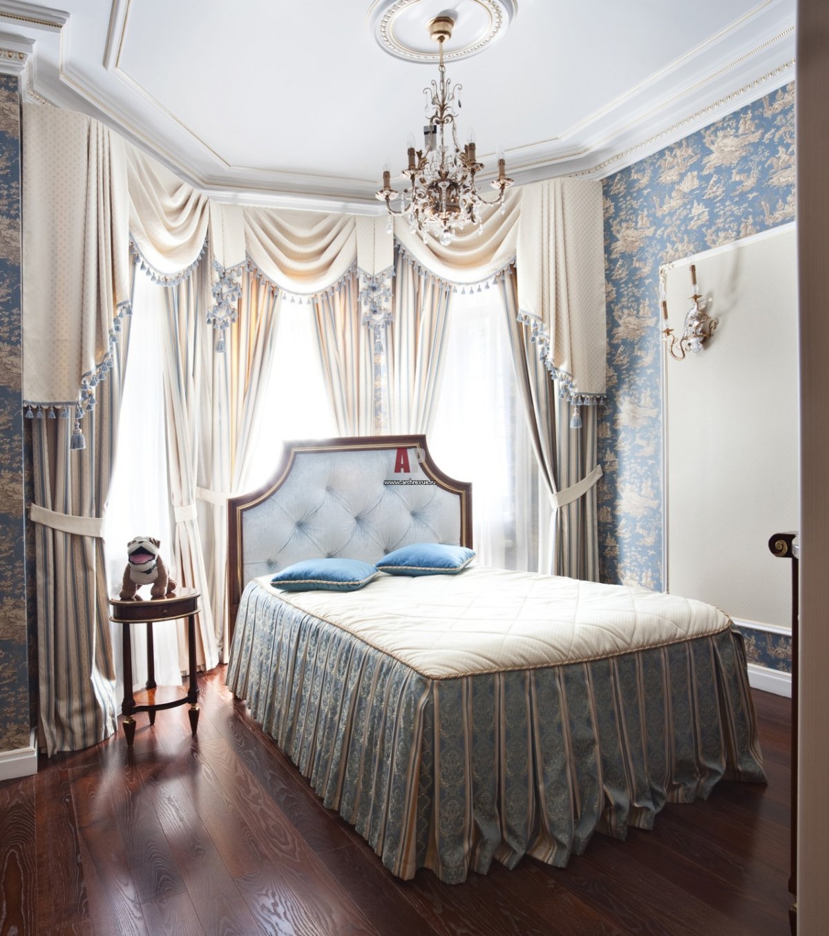 Шторы для спальни в классическом стиле