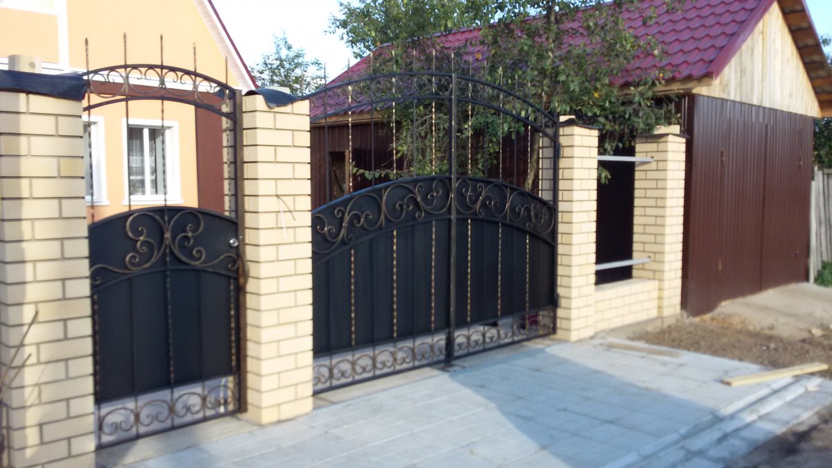 Заборы и ворота для частного дома
