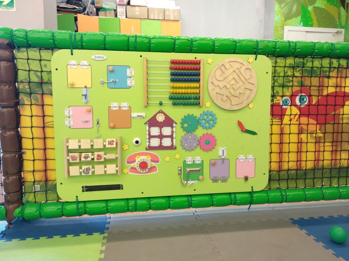 Настенные развивающие панели для детского сада