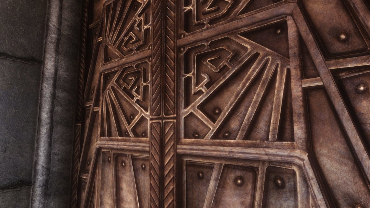 Старая деревянная дверь скайрим