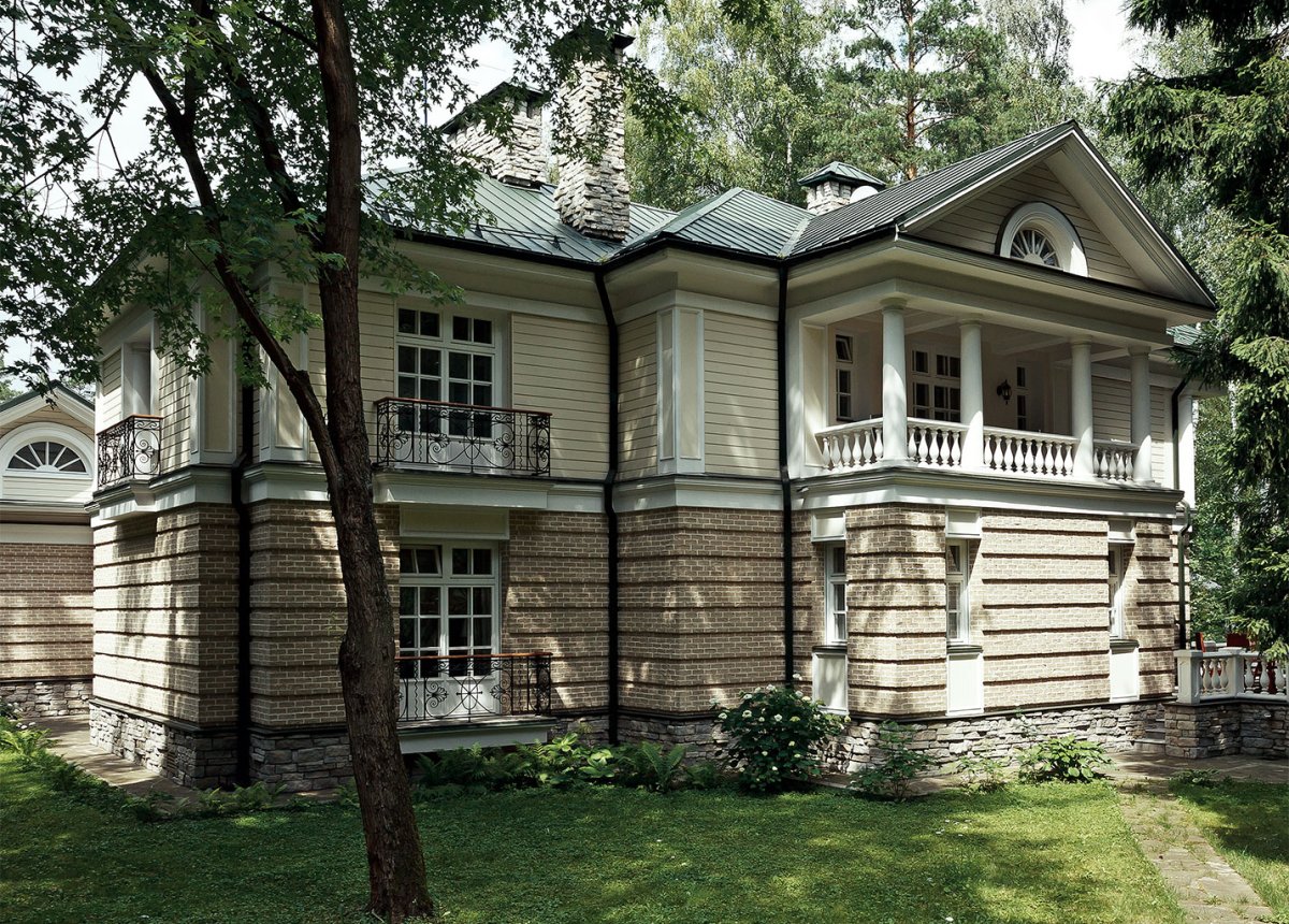 Дом в стиле русской усадьбы