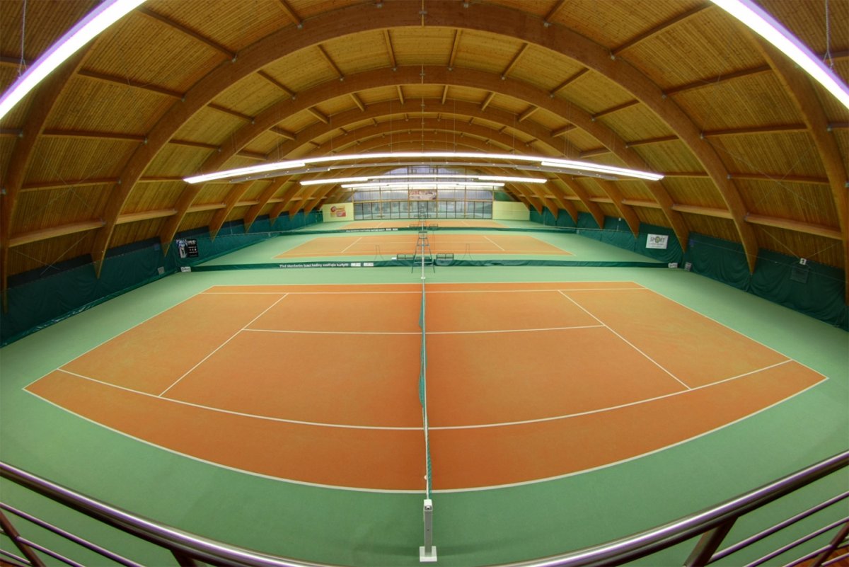 Теннисный зал
