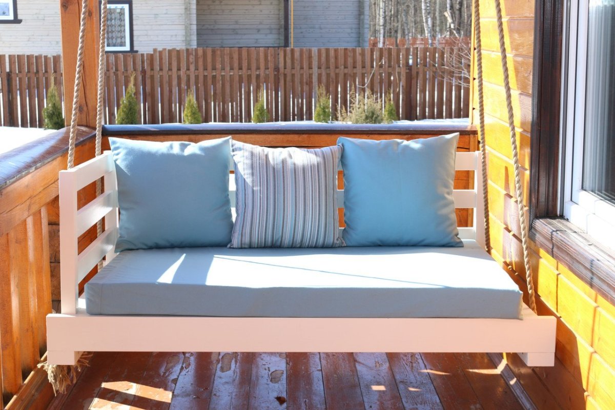 Маленький раскладной диван на балкон