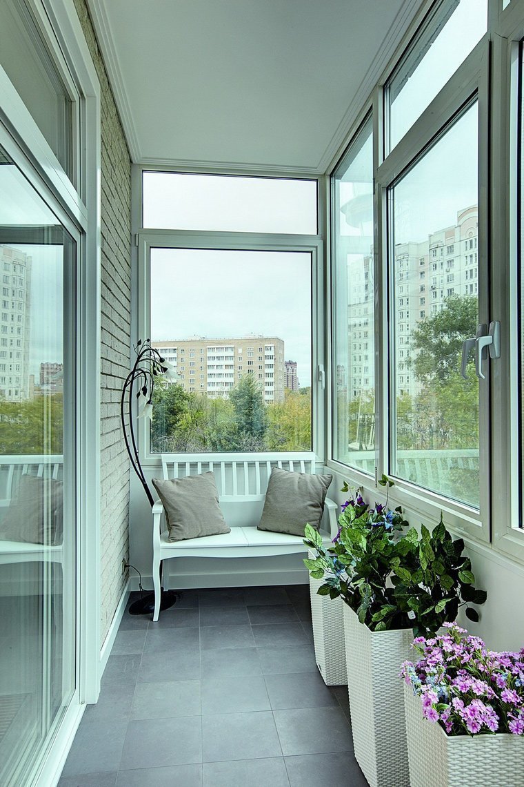 Отделка балкона с панорамными окнами
