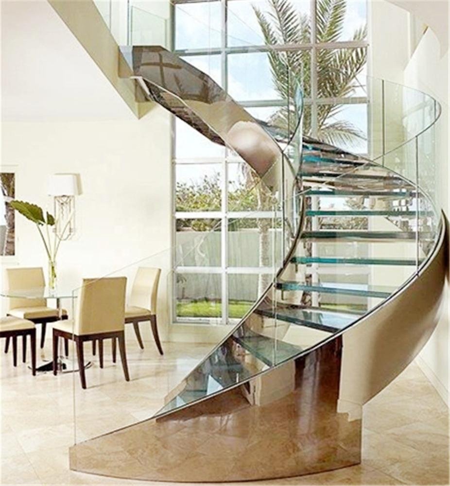 Винтовая стеклянная лестница