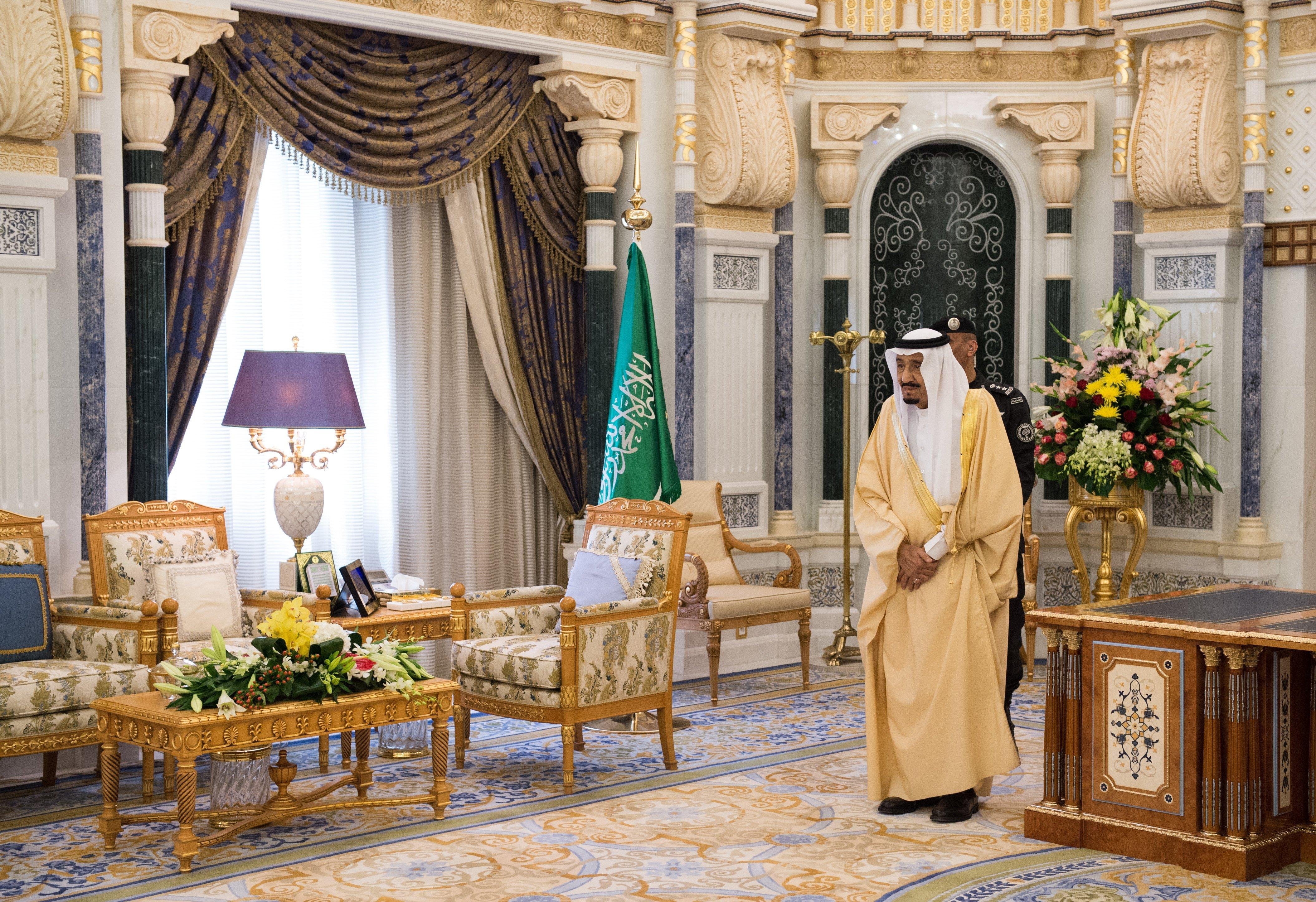 Квартира саудовская аравия. Дворец короля Саудовской Аравии. Королевский дворец в Эр-Рияде. Дворец короля Саудовской Аравии в Эр-Рияде. Саудовский Король Салман дворец.
