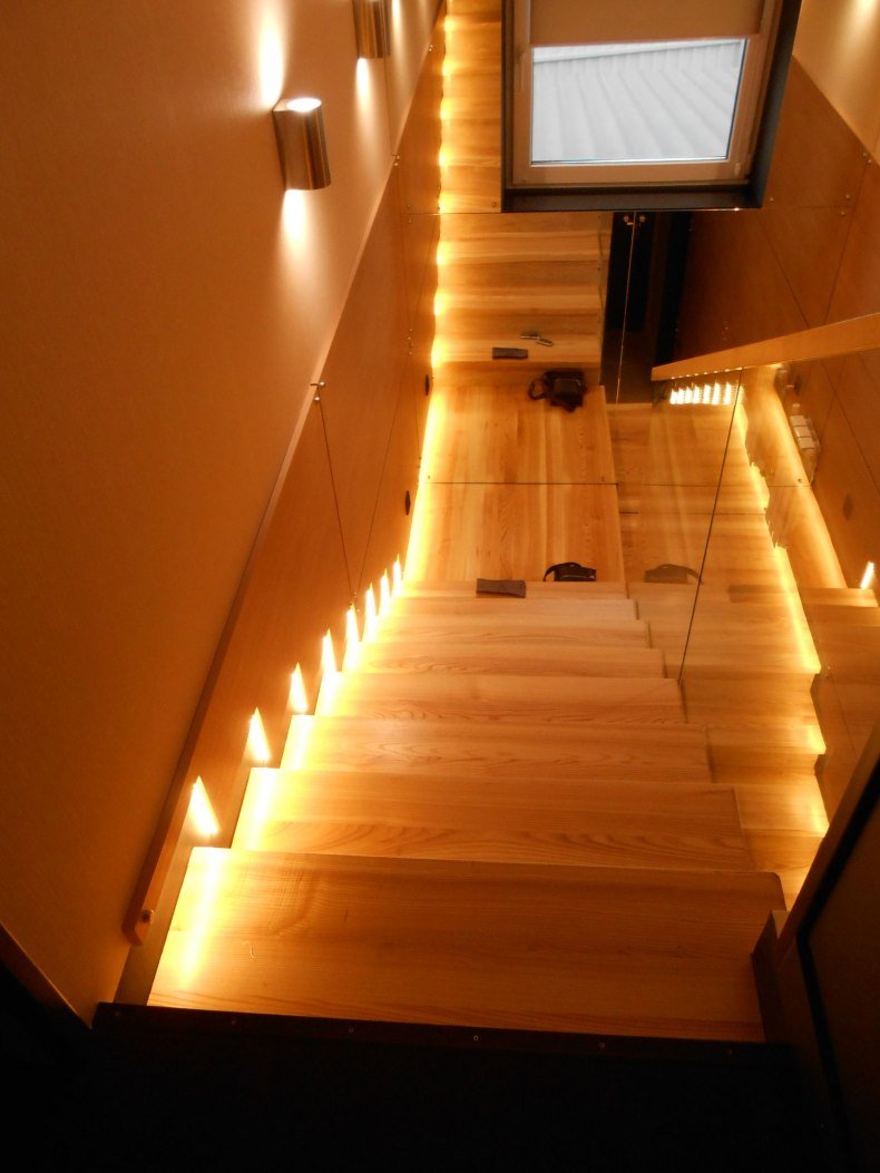 Подсветка ступеней лестницы встраиваемый
