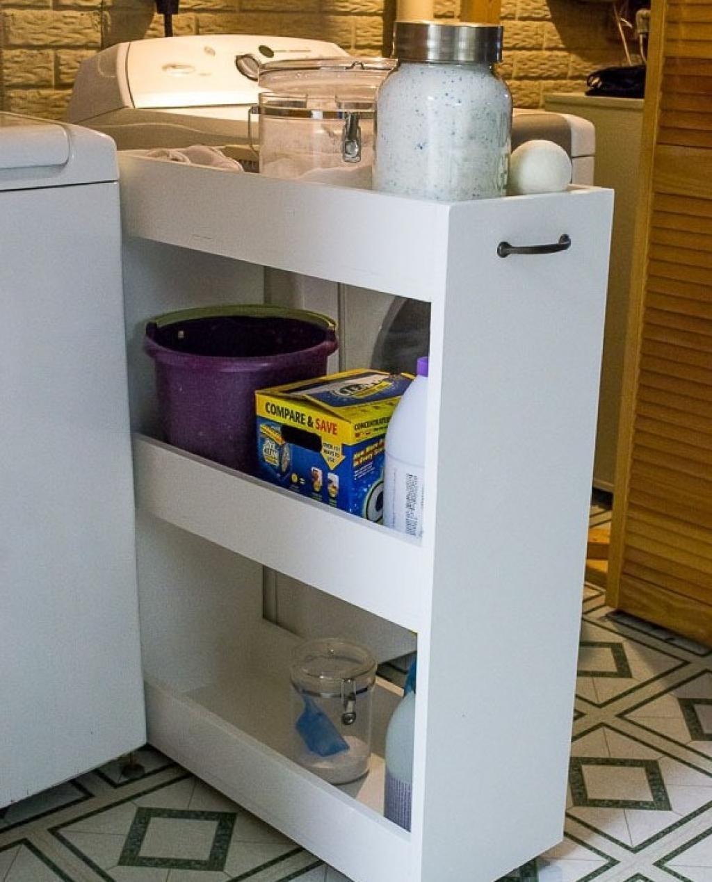  полка для кухни на колесиках за холодильник - 96 фото