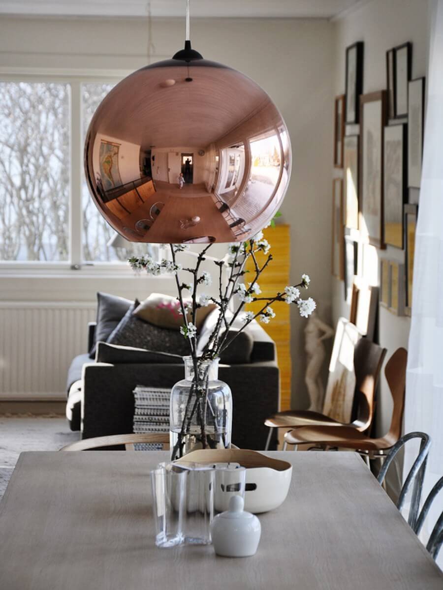 Шар в интерьере. Copper Shade d20. Shade Cooper Cooper светильник. Подвесной светильник Купер Шейд. Tom Dixon в интерьере.