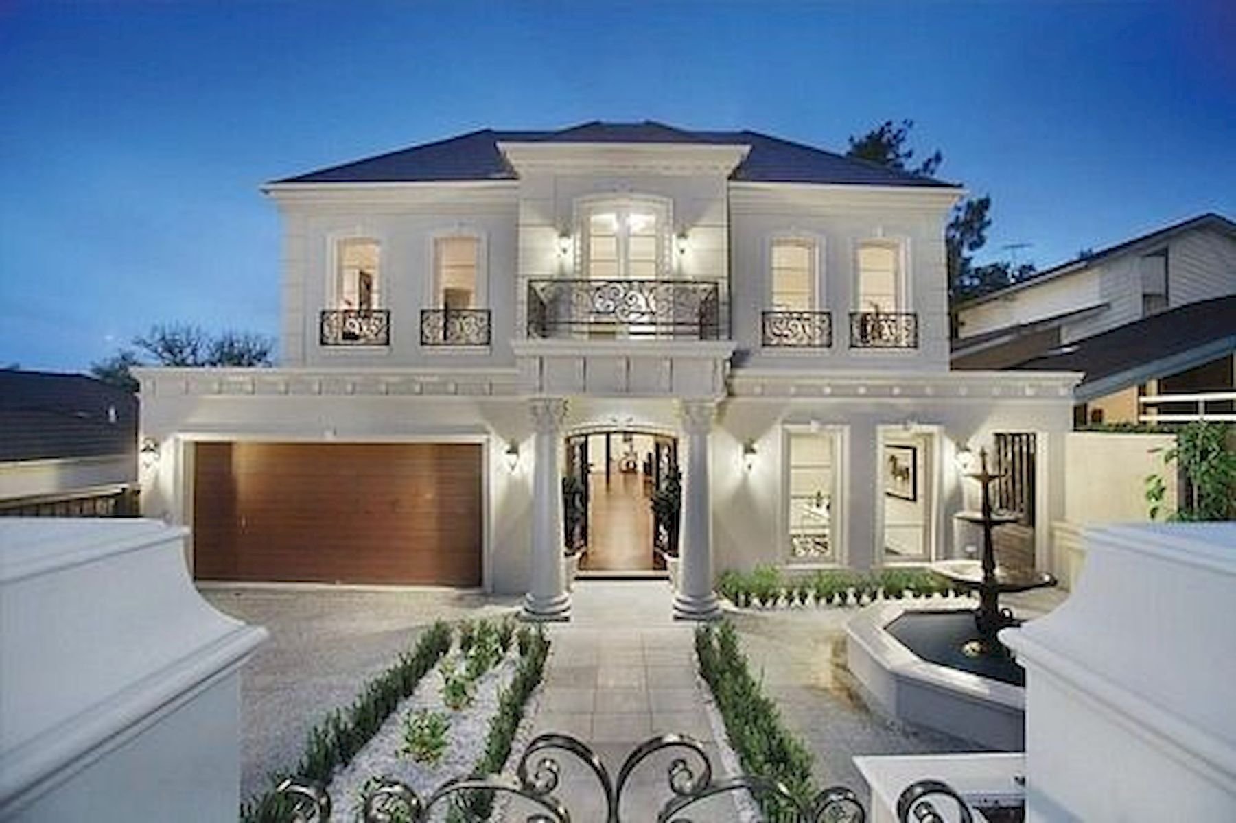 Ve home. White Luxury Home Exterior. Facade Luxury House.