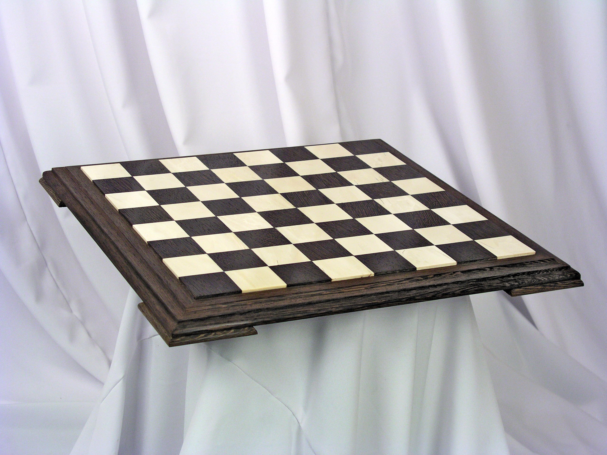 Chessboard. Тони Найдоски шахматы. Шахматная доска. Шахматы доска. Шахматная доска профессиональная.