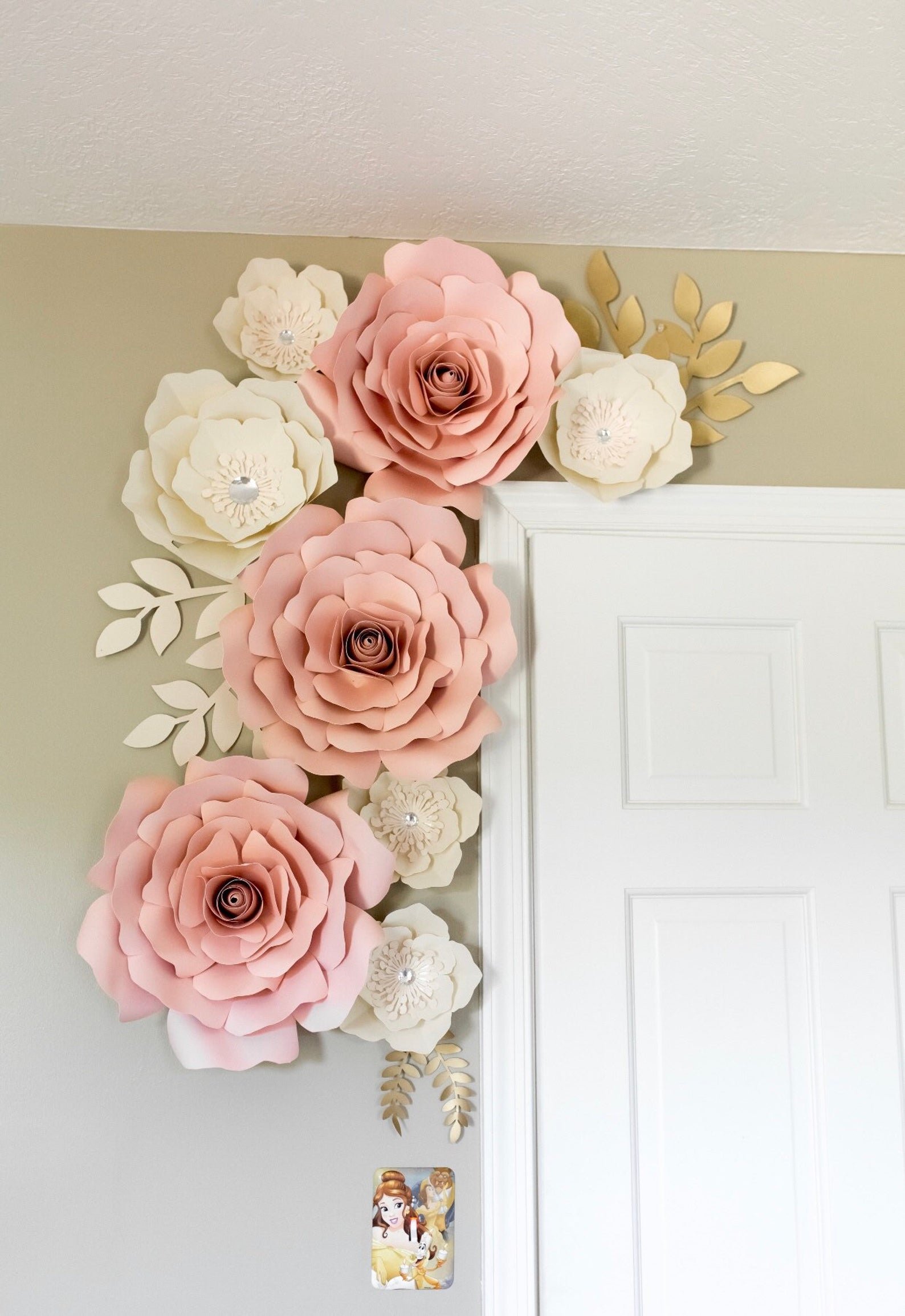 Цветы на стену декор своими руками - 65 фото