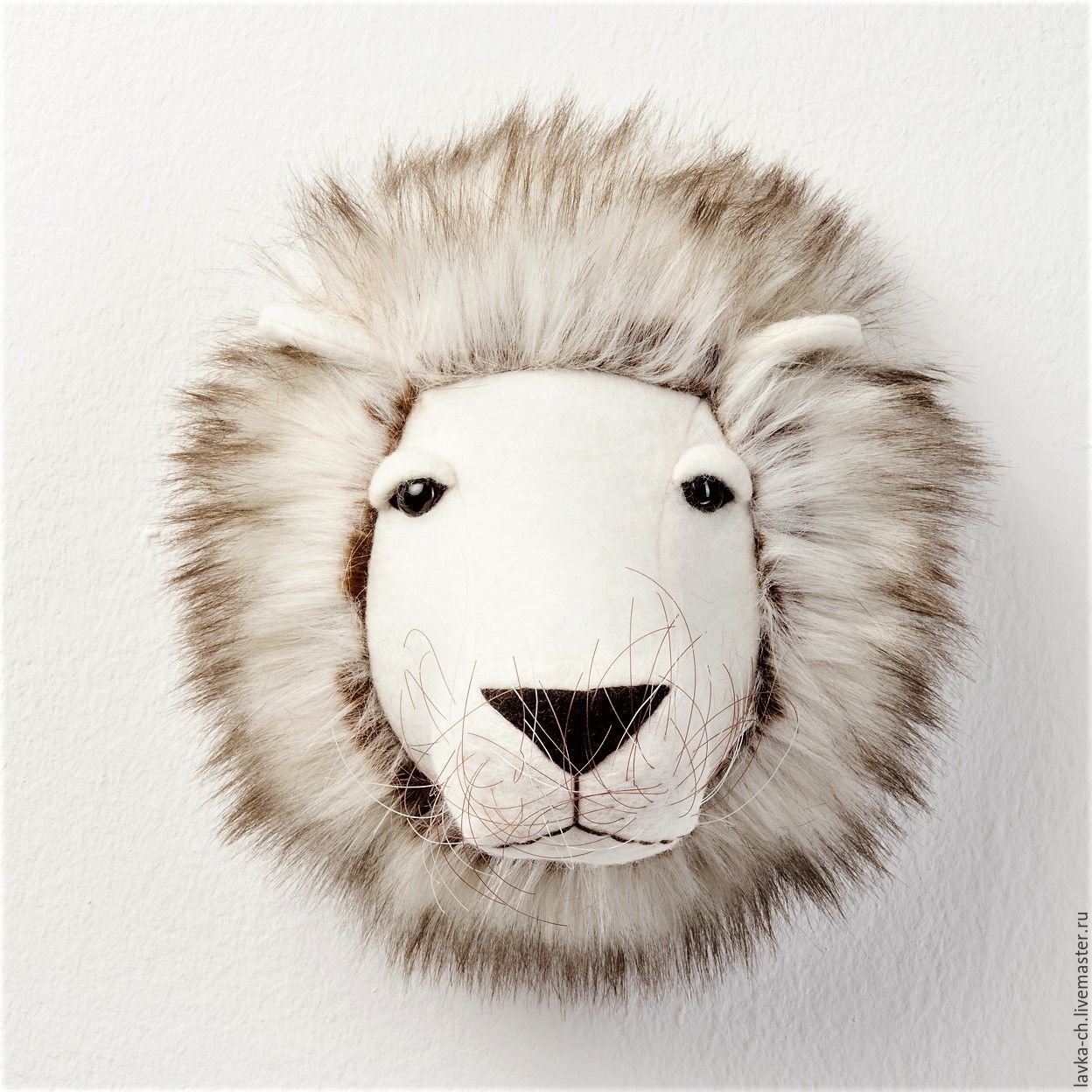 Купить голову на стену. Декоративные головы животных. Декоративная голова Льва. Головы животных на стену. Мягкие головы животных на стену.