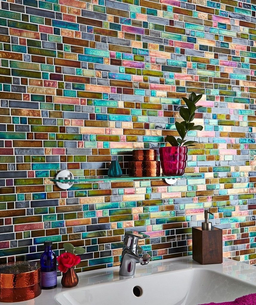 Красивая плитка на стены. Мозаика в интерьере. Разноцветная плитка. Мозаика в современном интерьере. Мозаичная плитка для стен.