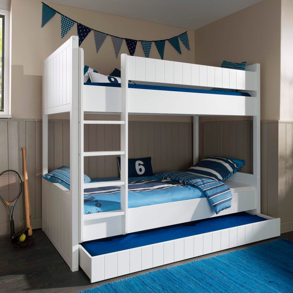 Двухэтажные кровати для мальчиков