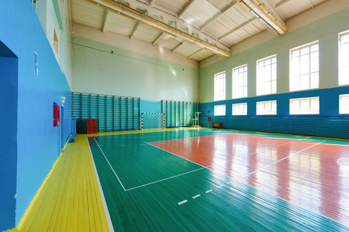 Современный спортивный зал в школе