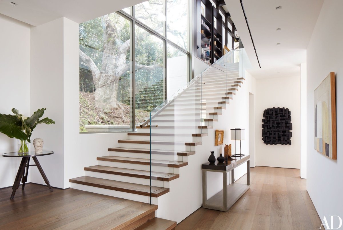 Современные лестницы в частном доме