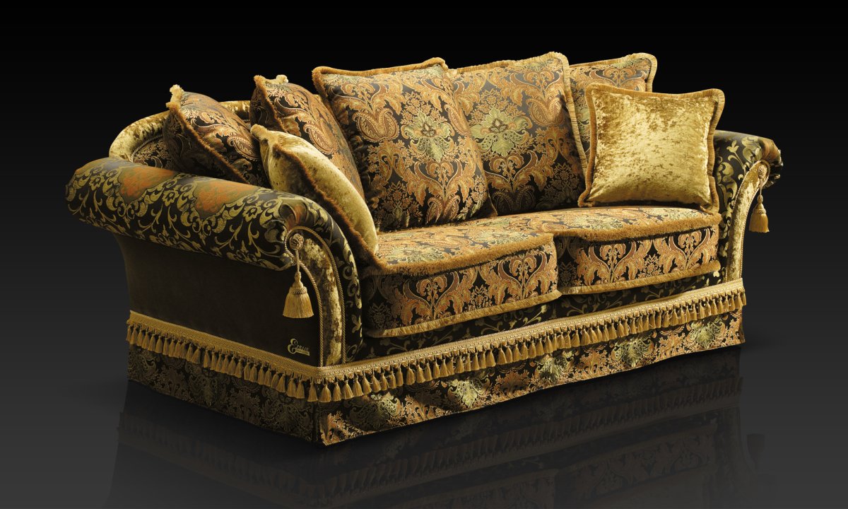 Раскладной диван в стиле барокко