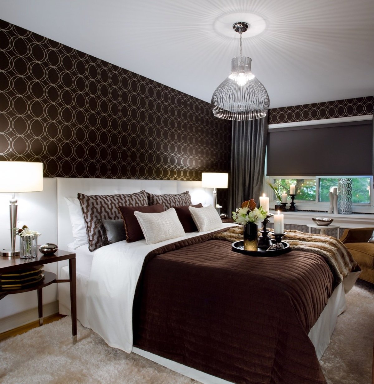 Дизайн спальни с коричневой мебелью